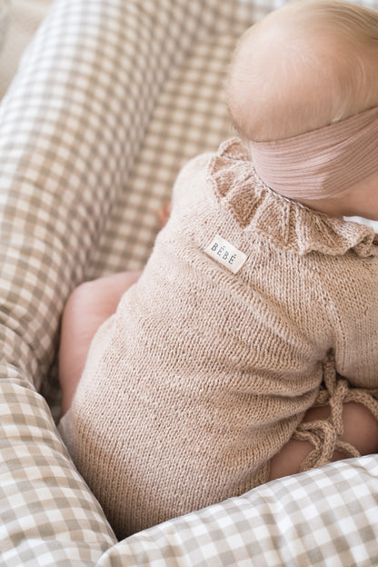 Ash Brown Gingham Lounging Pod